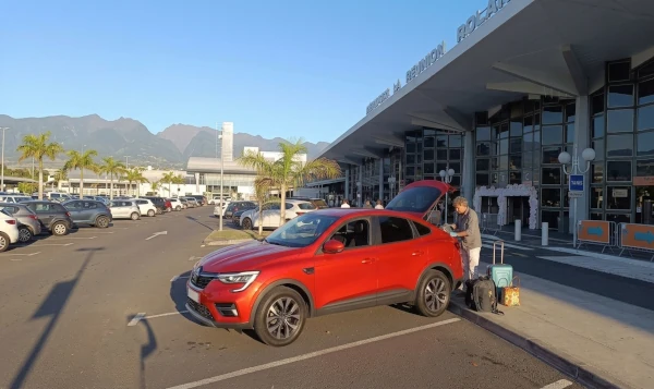renault-arkana-rouge-pays